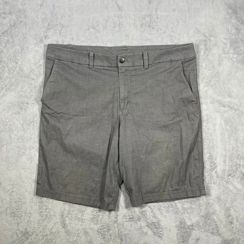 Lululemon Commission Shorts Mens 38 Grey Chino Performance Tech 9